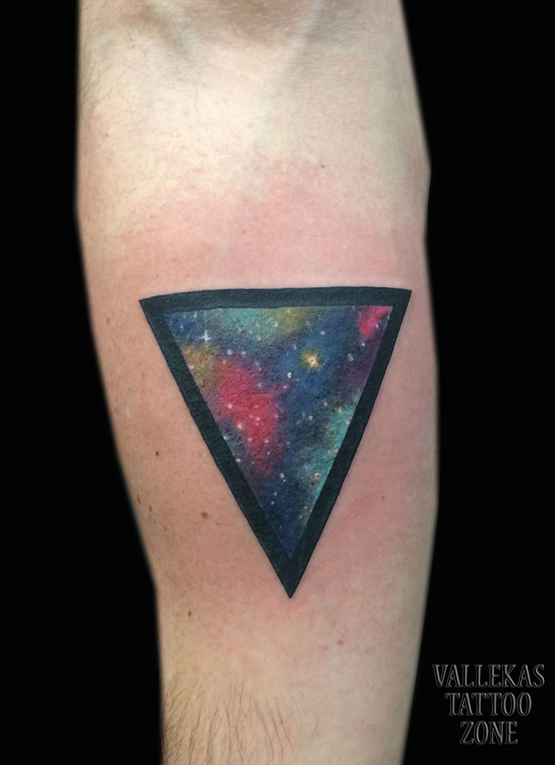 Tatuaje Triangulo Galaxia