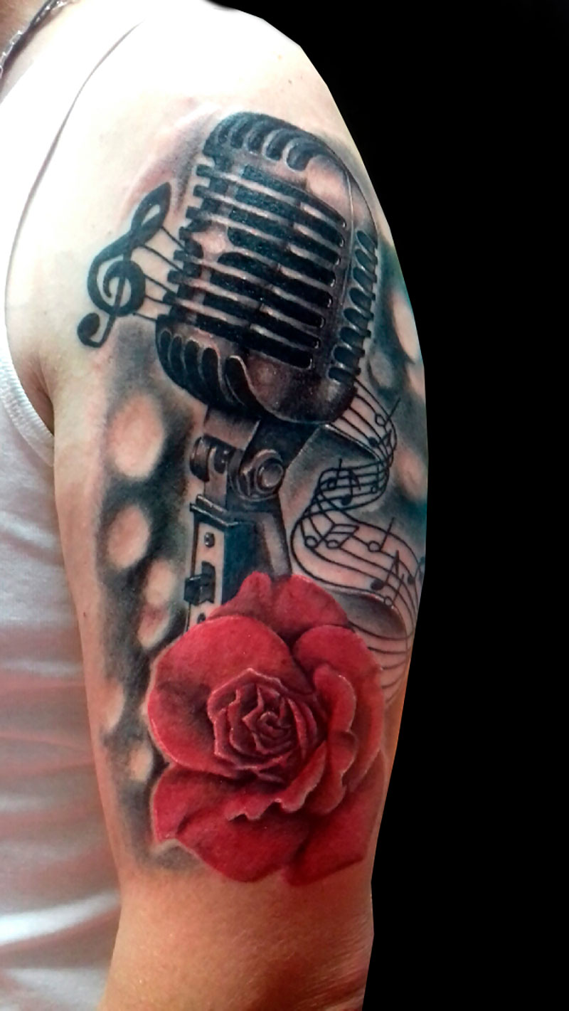 Tatuaje-Microfono-y-Rosa