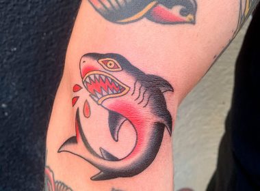 Tatuaje-Tiburon-tradicional-color